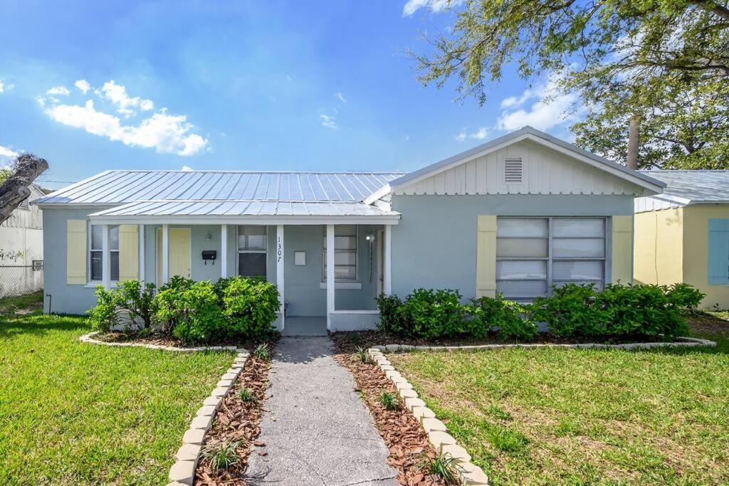 Santa Barbara On The Bay Waterfront Apartment Tampa Exterior photo